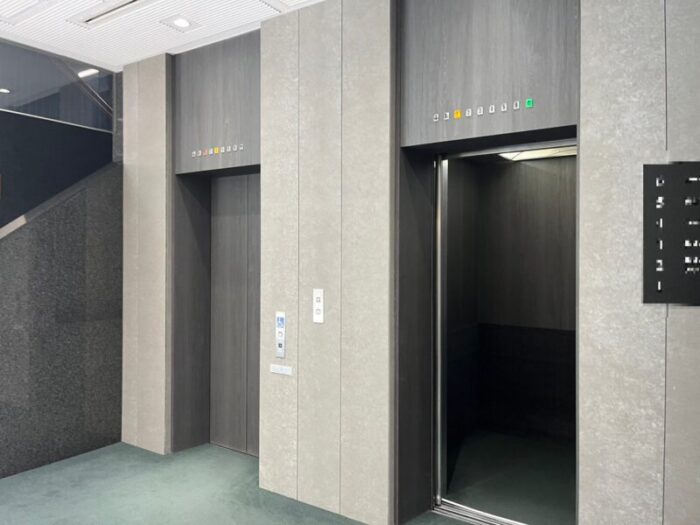 三井ウッディビル　エレベーター