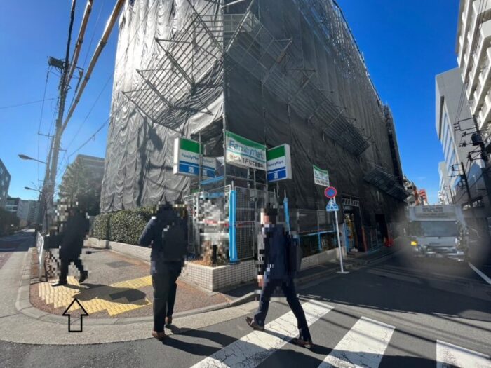 三井ウッディビル　付近のコンビニエンスストア