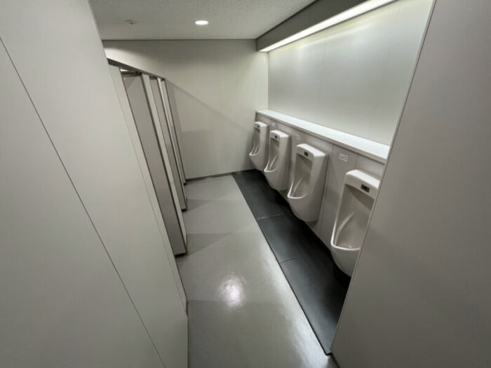 品川シーサイドパークタワー男性用トイレ