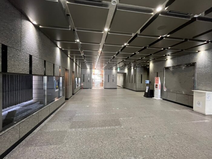 日本生命千葉駅前ビルのエントランスホール