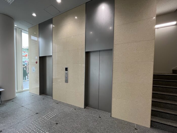 NEWNO浅草のエレベーターホール