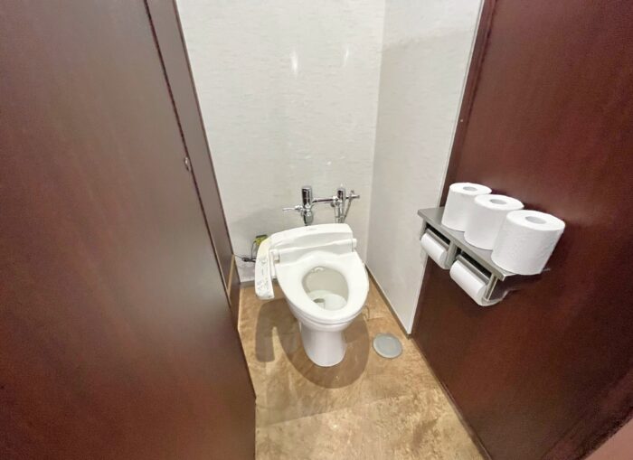 FORECAST桜橋の個室トイレ