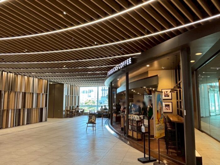 スターバックスコーヒートリトンスクエア店