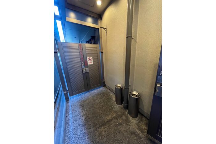 アーバン芝公園　喫煙スペース