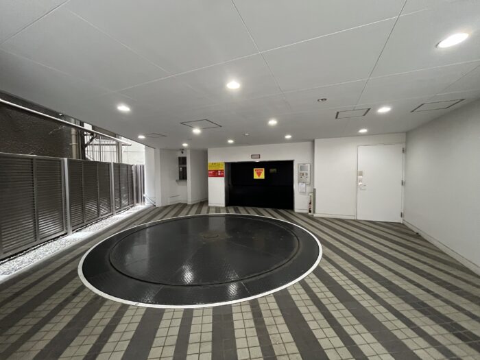 五反田フラットアイアンビル　駐車場