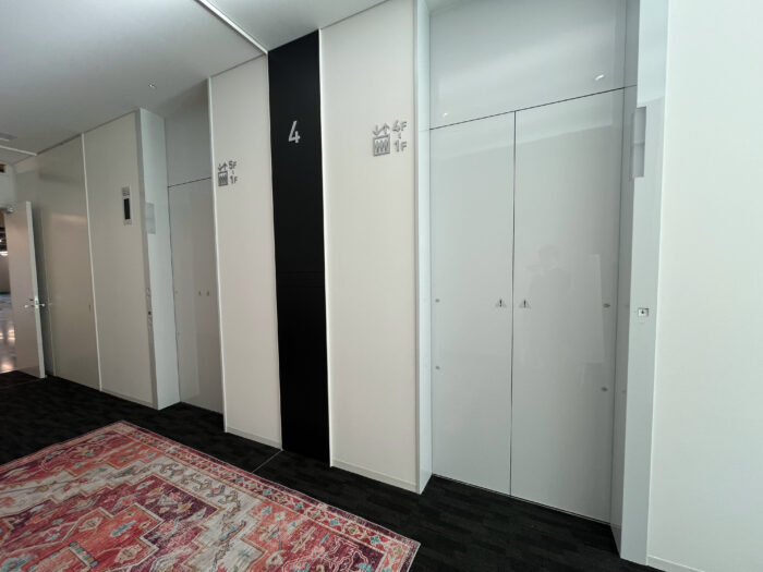 HANEDA INNOVATION　CITY　エレベーターホールオフィスフロア