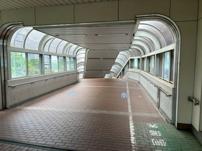 浜松町駅南口東西自由通路