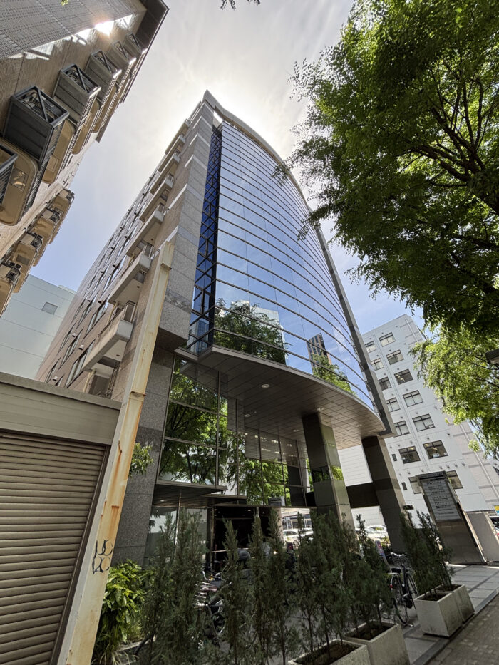 アーバンセンター新横浜の外観