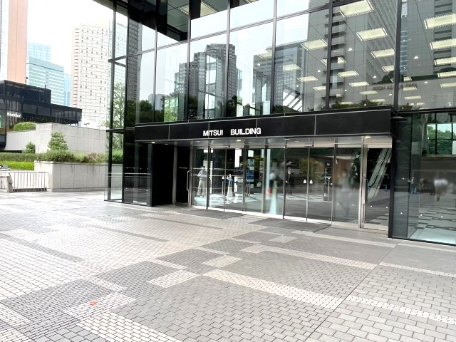 新宿三井ビルディング　エントランス