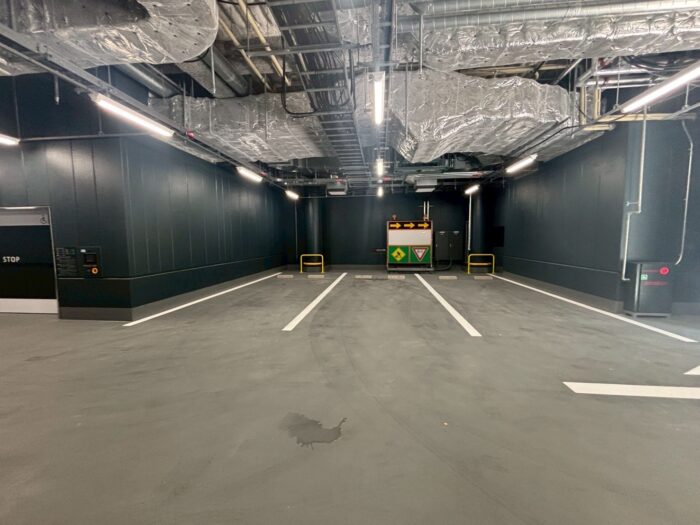 Hi-gs日本橋駐車場
