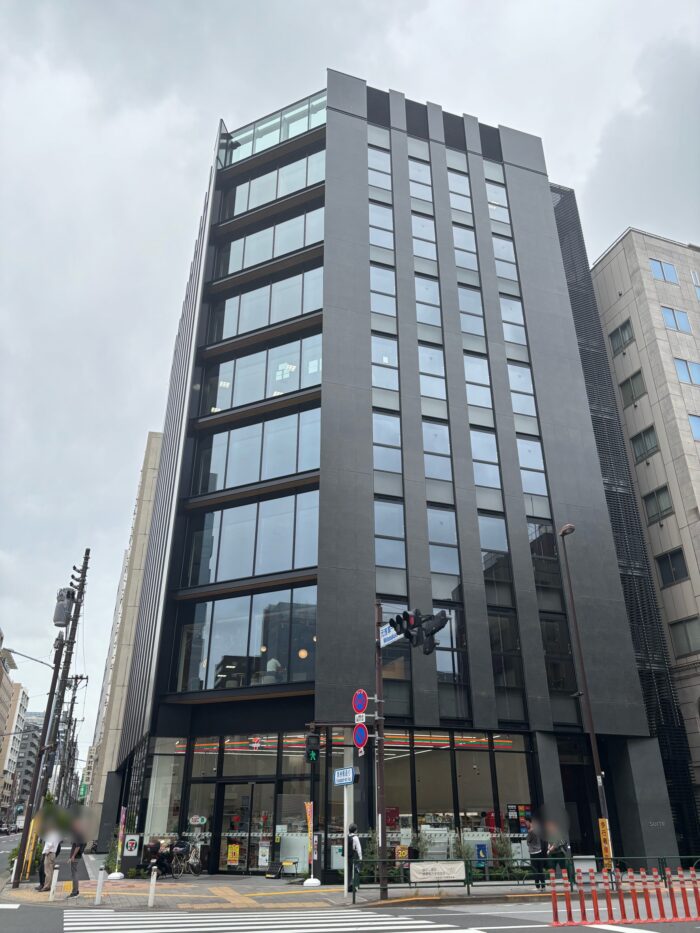 スイテ新徒町の外観