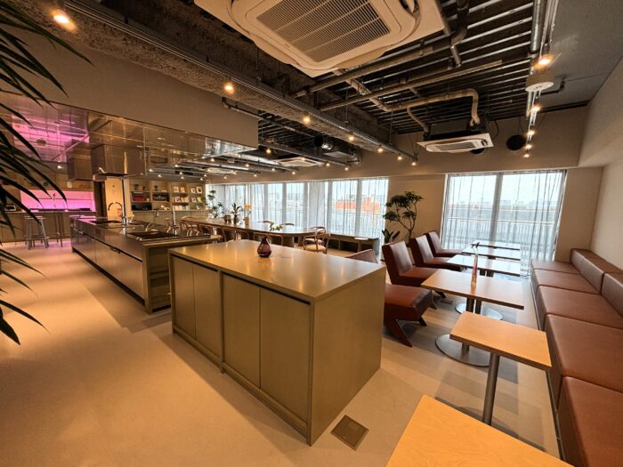 豊洲セイルパークのシェア企業「TAMESU」ラウンジ
